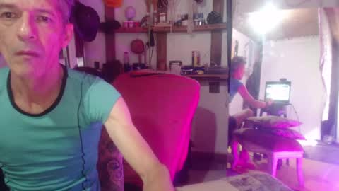 Laye19 online show from 01.03.25