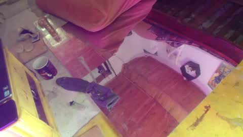 Laye19 online show from 01.28.25