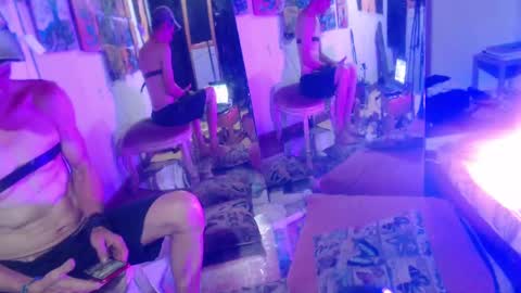 Laye19 online show from 02.02.25