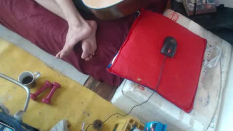 Laye19 online show from 02.19.25