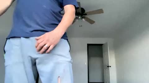 Snapshot of layinlow42 chatting on 01.28.25 layinlow42 online show from 01.28.25