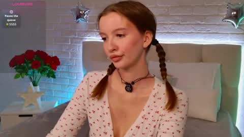 Snapshot of layla_bloom chatting on 06.07.26 Your sweet girl-next-door online show from 06.07.26