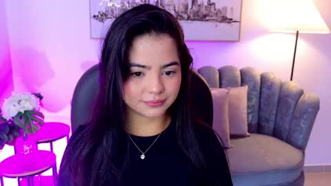 Layla Breezee online show from 05.01.26