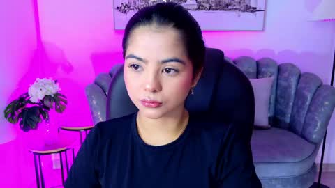 Snapshot of layla_breezee_ chatting on 05.10.26 Layla Breezee online show from 05.10.26