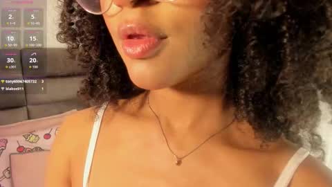 layla_clarke online show from 10.21.25