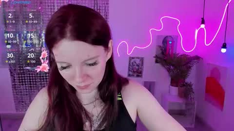 layla_glam online show from 10.10.25