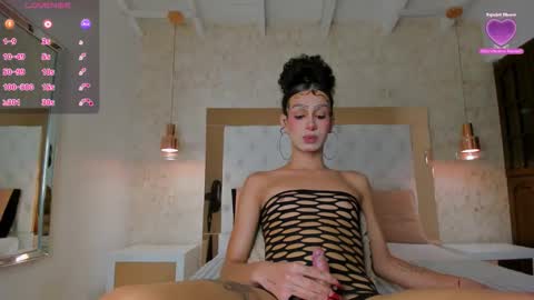 Snapshot of layla_mackenzie01 chatting on 02.09.26 Layla Mackenzie online show from 02.09.26