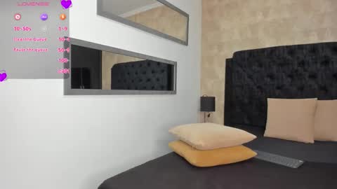 Snapshot of layla_mackenzie01 chatting on 03.16.26 Layla Mackenzie online show from 03.16.26