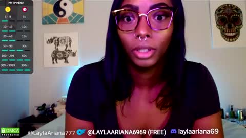 Snapshot of laylaariana69 chatting on 06.11.26 LaylaAriana online show from 06.11.26