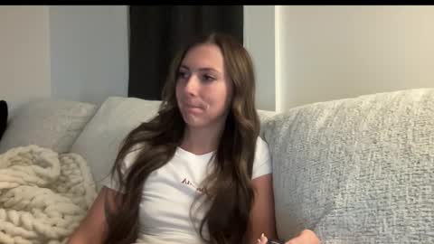 Snapshot of laylahlaylah1 chatting on 10.31.25 laylahlaylah1 online show from 10.31.25