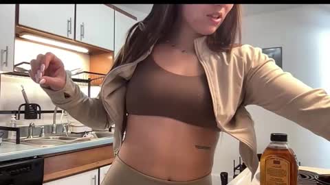 Snapshot of laylahlaylah1 chatting on 12.05.25 laylahlaylah1 online show from 12.05.25