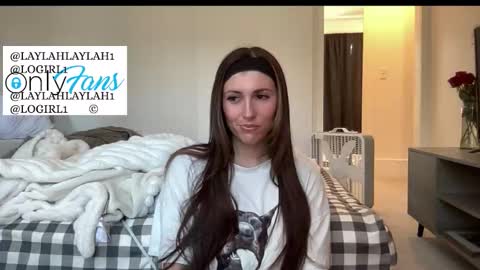 Snapshot of laylahlaylah1 chatting on 12.22.25 laylahlaylah1 online show from 12.22.25