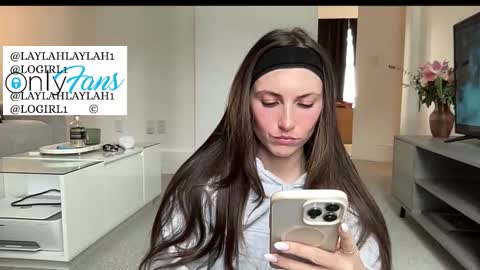 Snapshot of laylahlaylah1 chatting on 02.19.26 laylahlaylah1 online show from 02.19.26