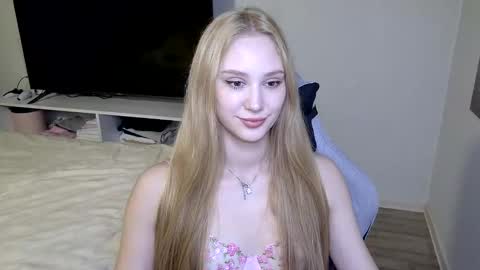 LaylaPretty001 online show from 03.13.26