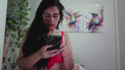 Snapshot of laylashani chatting on 12.23.24 laylashani online show from 12.23.24