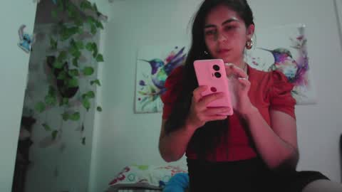 Snapshot of laylashani chatting on 01.23.25 laylashani online show from 01.23.25