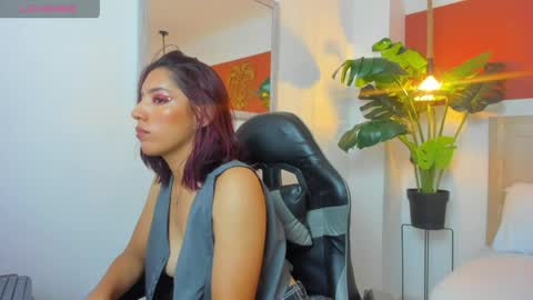 L A Y L A online show from 04.16.26