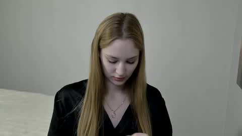 Laylla001 online show from 12.02.24