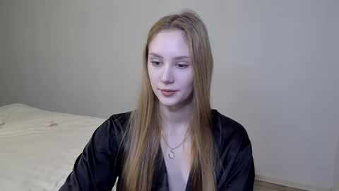 Laylla001 online show from 01.08.25