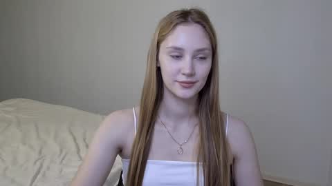 Laylla001 online show from 01.09.25