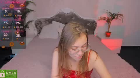 Snapshot of layriantavee chatting on 01.07.25 layriantavee online show from 01.07.25