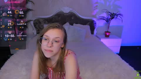 Snapshot of layriantavee chatting on 01.09.25 layriantavee online show from 01.09.25