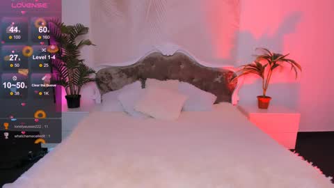 Snapshot of layriantavee chatting on 02.08.25 layriantavee online show from 02.08.25