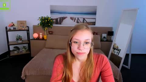 Snapshot of layriantavee chatting on 03.01.25 layriantavee online show from 03.01.25