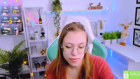 Snapshot of layriantavee chatting on 03.08.25 layriantavee online show from 03.08.25