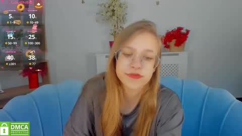 Snapshot of layriantavee chatting on 09.26.25 layriantavee online show from 09.26.25