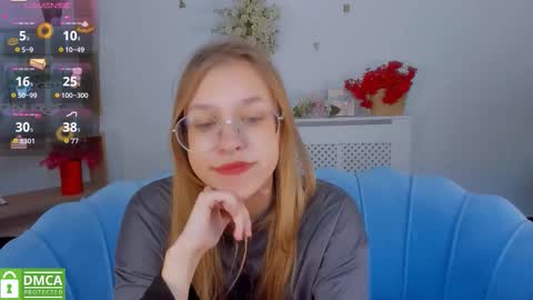 Snapshot of layriantavee chatting on 09.27.25 layriantavee online show from 09.27.25