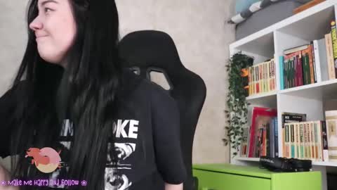 Snapshot of lazynut chatting on 03.07.26 Lisa online show from 03.07.26