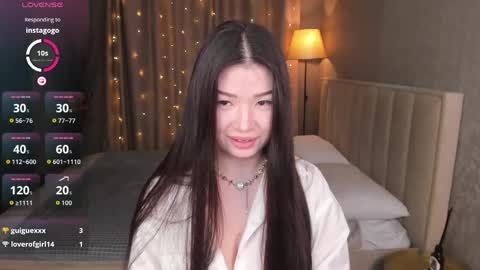 Snapshot of lea_apple chatting on 05.13.26 lea_apple online show from 05.13.26