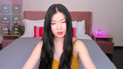 Snapshot of lea_apple chatting on 06.20.26 lea_apple online show from 06.20.26