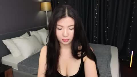lea_apple online show from 07.25.26