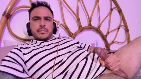 leafar_volkov online show from 10.14.25