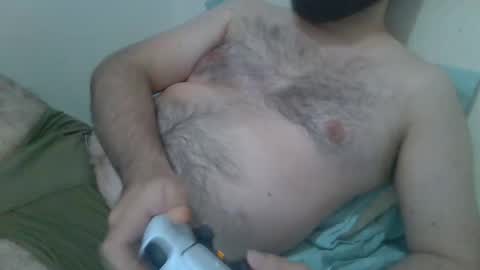 Snapshot of leafonthewind chatting on 10.31.25 leafonthewind online show from 10.31.25