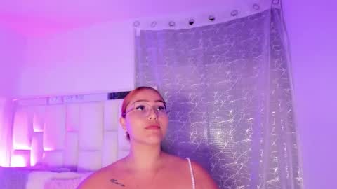 Leah  online show from 12.03.25