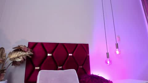 Snapshot of leahcaarter chatting on 02.18.25 Leah Carter online show from 02.18.25