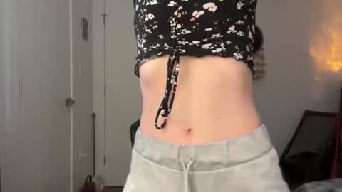 Leah Sparkles online show from 02.18.26