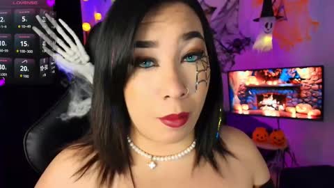 leah online show from 10.26.25