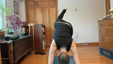 Lee online show from 02.07.25