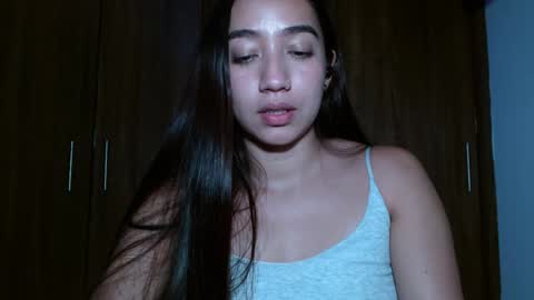 Snapshot of leanaalhub chatting on 12.21.24 leanaalhub online show from 12.21.24