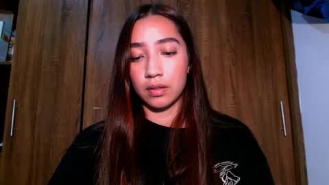 Snapshot of leanaalhub chatting on 10.30.25 leanaalhub online show from 10.30.25