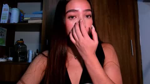 Snapshot of leanaalhub chatting on 12.03.25 leanaalhub online show from 12.03.25