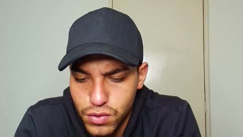 Snapshot of leandro_valenzuela chatting on 12.06.24 Leandro online show from 12.06.24