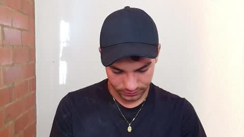 Snapshot of leandro_valenzuela chatting on 01.09.25 Leandro online show from 01.09.25