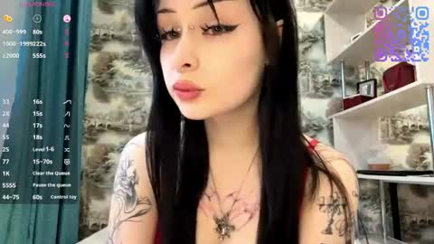 Kiki online show from 04.30.26