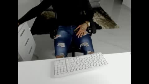 leather_king_of_bitches online show from 04.21.26