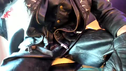 leatherdude69 online show from 02.04.25